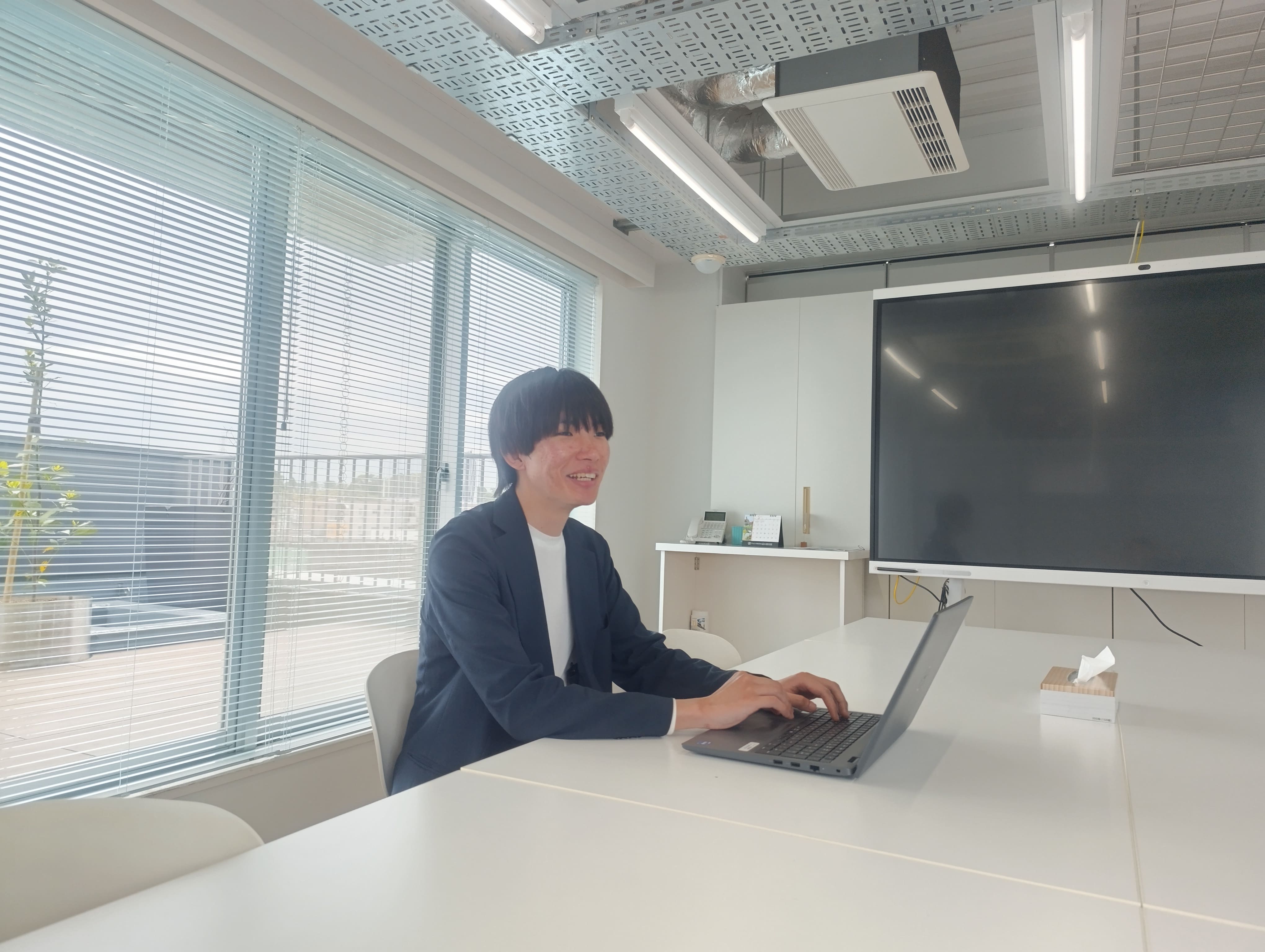 Solving Employees’ “Problems” Through IT